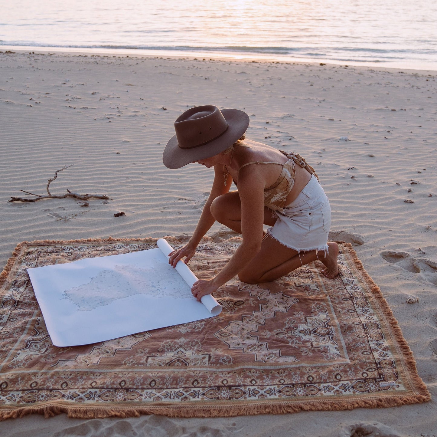 Lapmap (Rolled Canvas)